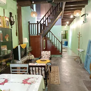 Lang Hoose Guest house